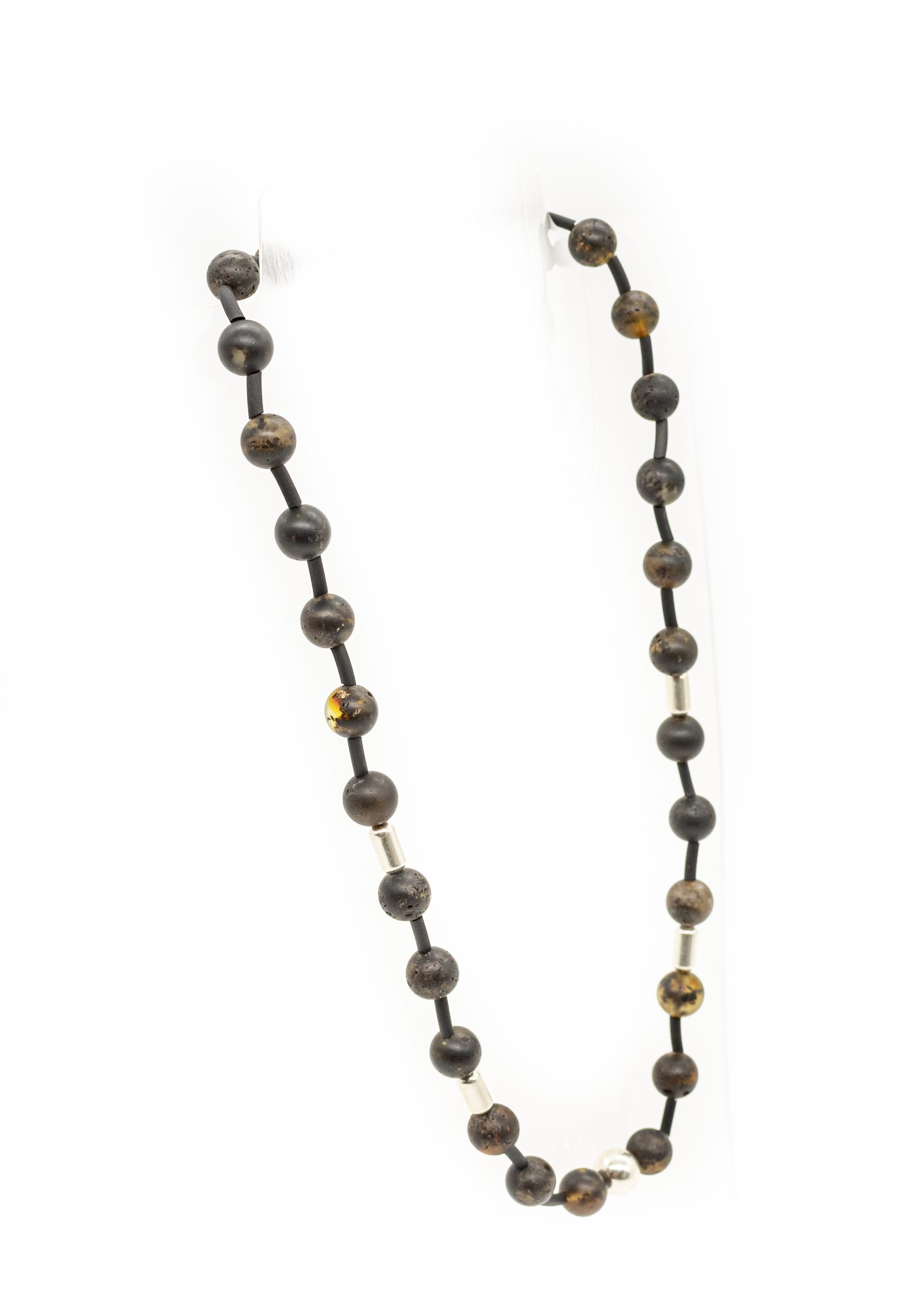 Tamsaus matinio gintaro karoliai - Image 5