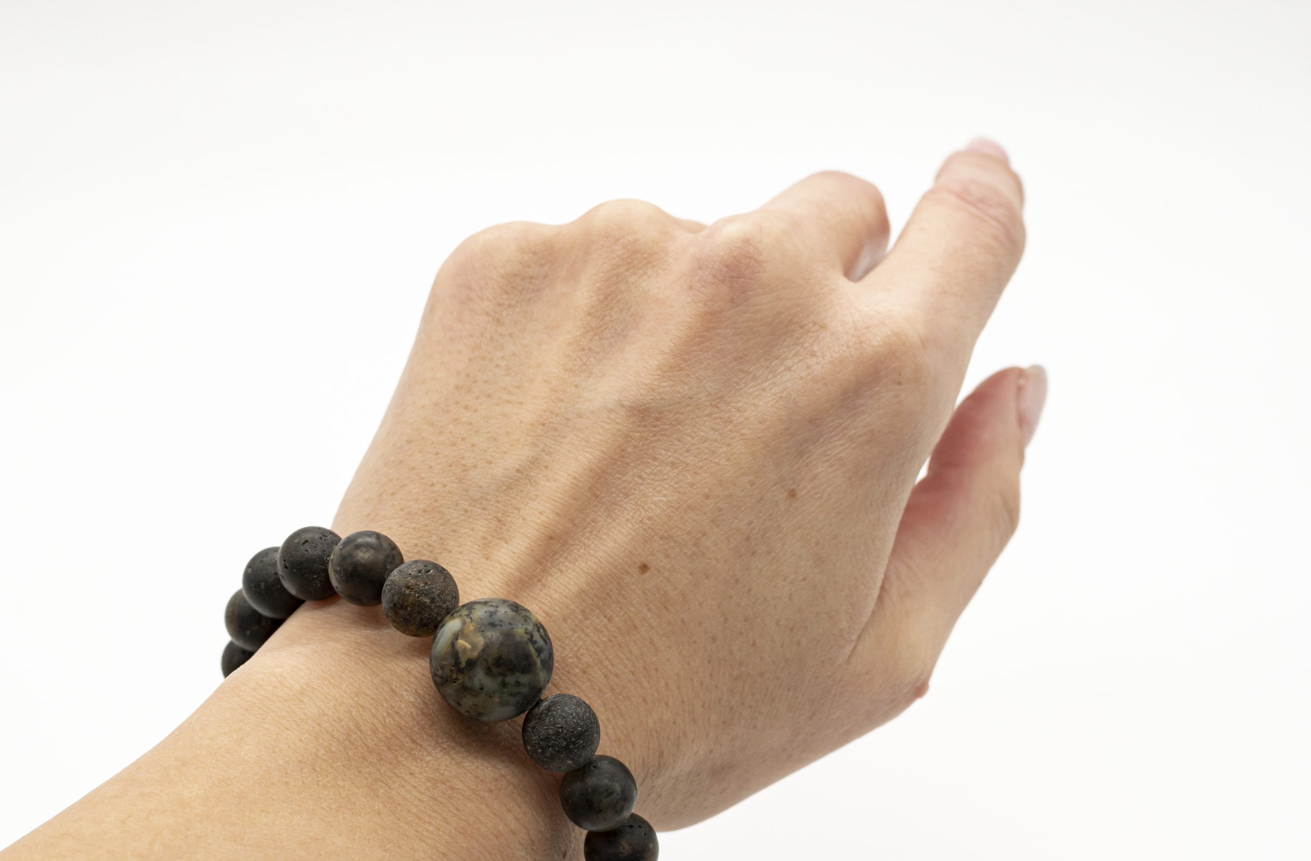 Apyrankė su didesniu karoliuku - Image 2