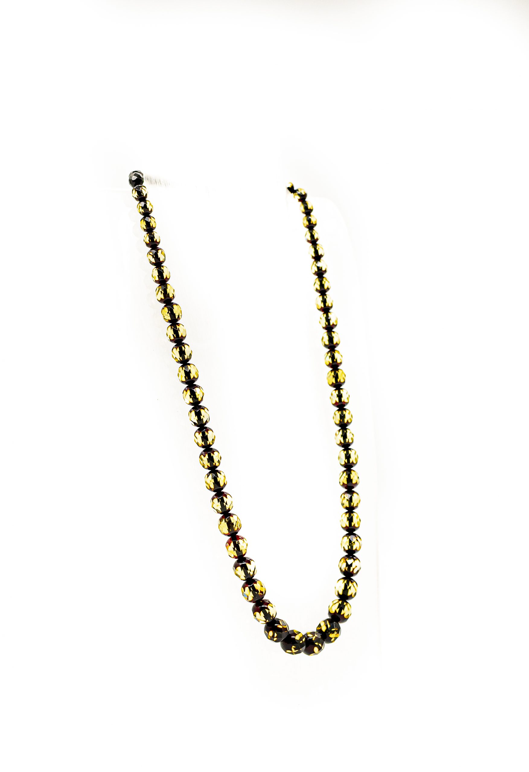 Žalio kampuoto gintaro karoliai - Image 2