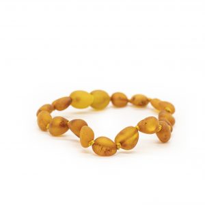 Smulki vaikiška apyrankė