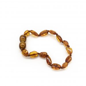 Smulki vaikiška apyrankė