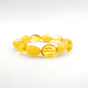 Netaisyklingos formos karoliukų apyrankė