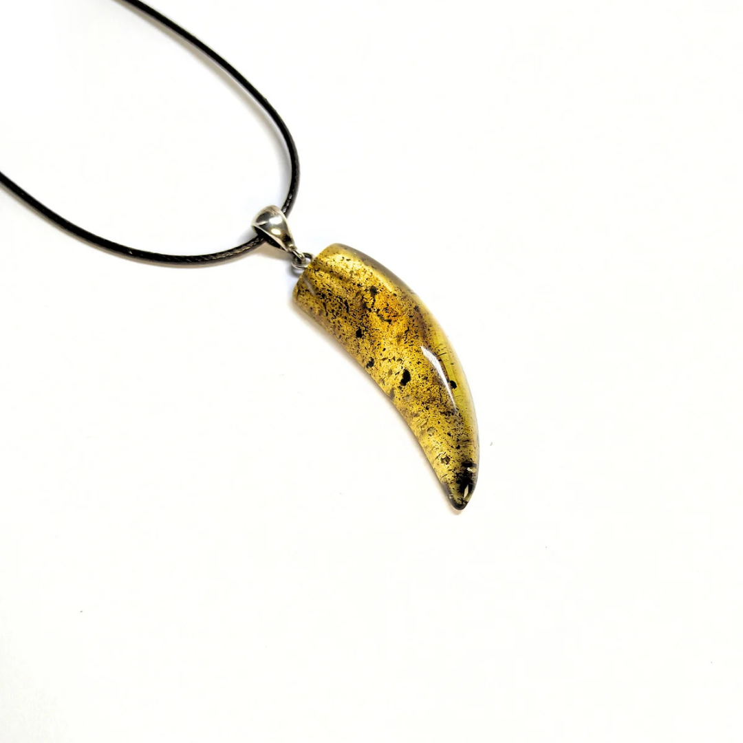 Skaidraus gintaro pakabukas "Iltis" - Image 3