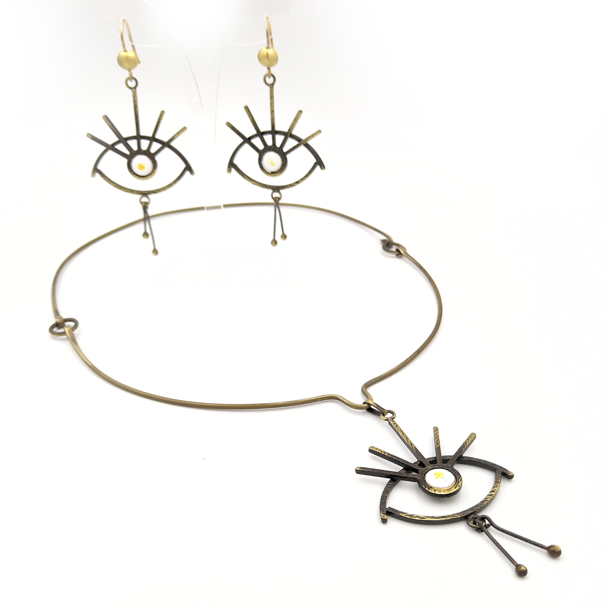 Antkaklė su auskarais Akių šviesa