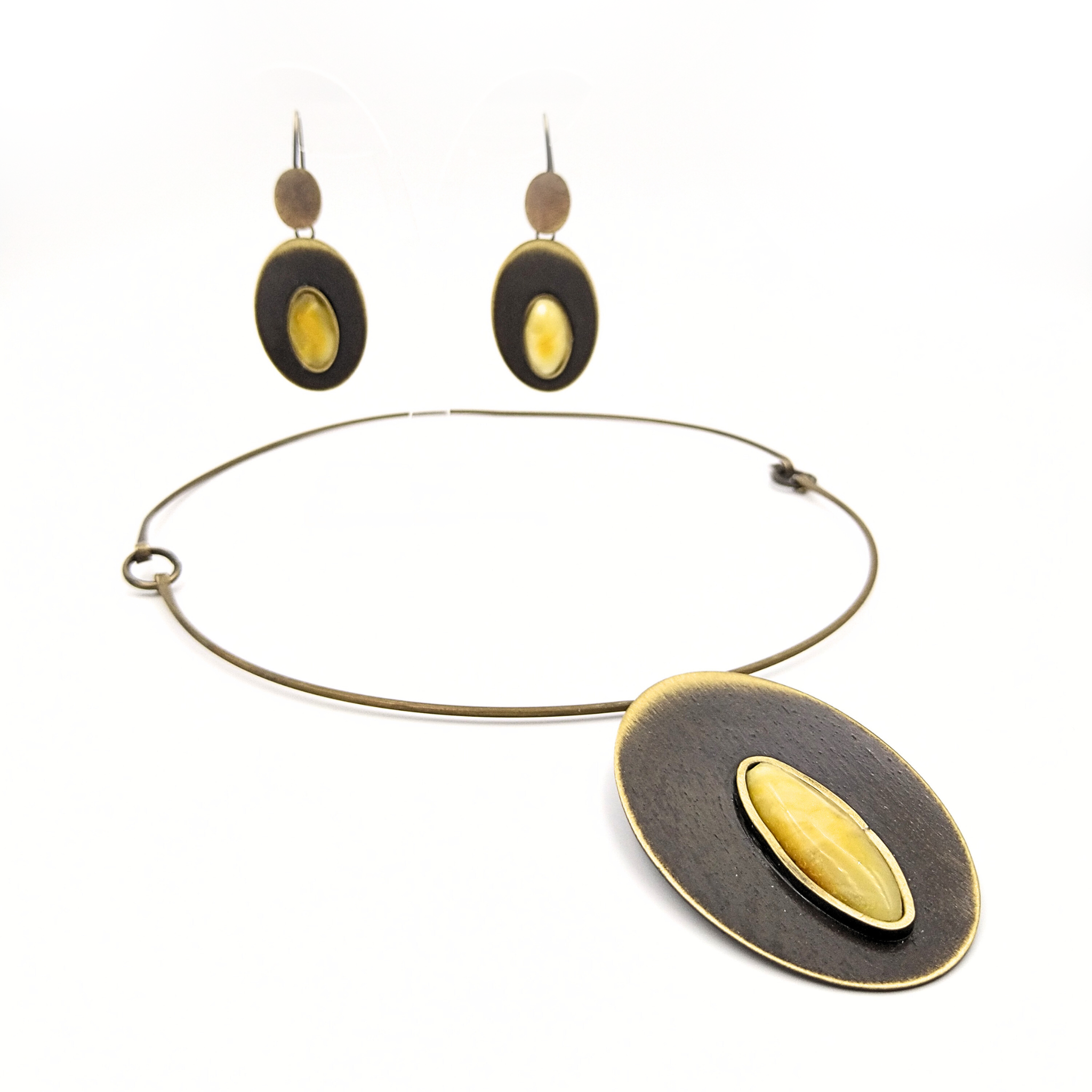 Antkaklė su auskarais Ovalas